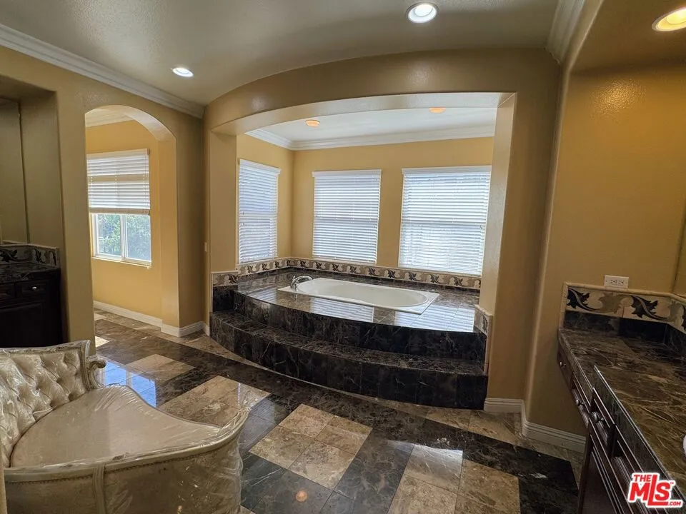 1236 Kendrick Court, Corona, California 92881 home-pic-27